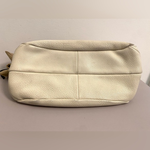 Bottega Veneta off white Leather Purse - Picture 3 of 9